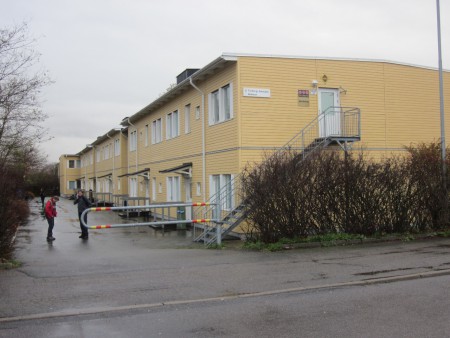 P.S.-Skolan, hit går jag varje tisdag och tränar på att läsa, skriva och räkna.