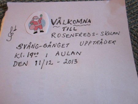 Jag ska sjunga-rappa en sång som heter Tomten tillsammans med mina Sväng-Gängs kompisar.