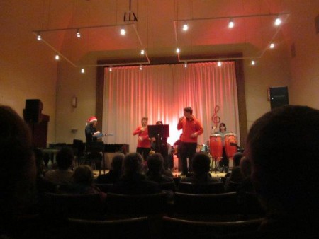 Rosenfredsskolan. Det var en spännande kväll. Vi fick mycket applåder.