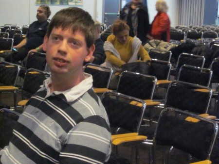 11/3 Idag var mamma och jag  på  en föreläsning i Göteborg. Vi lyssnade  på Annika Östberg, som satt inne i ett Amerikanskt  fängelse i 28 år, dömd  för  mord. Nu bor hon i Sverige och föreläser om, att komma tillbaka-trots ett mörkt förflutet.